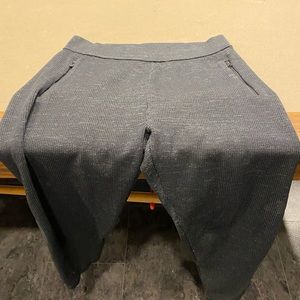 3/$30 Adidas soft knit cropped joggers zippered pockets comfy.